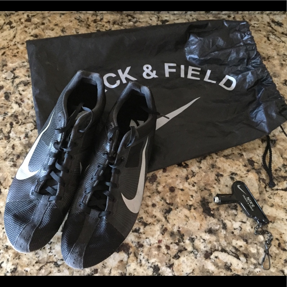 Men’s Nike track shoes 9.5